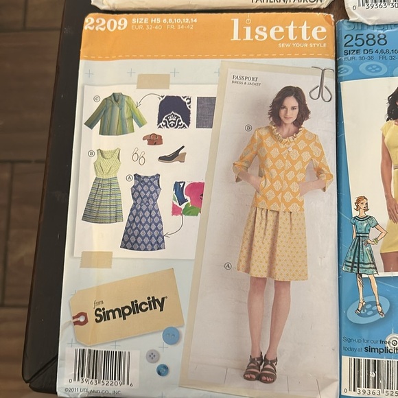 Sewing patterns x5 - Picture 2 of 6